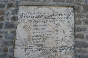 1280px-Mauthausen-tablet